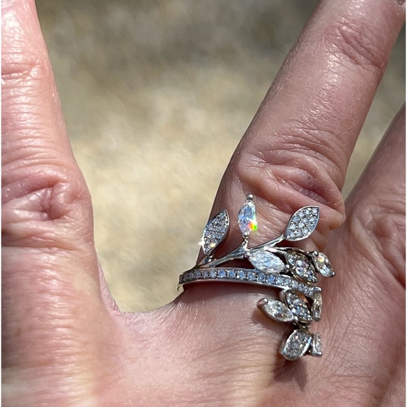 6 carat eternity band. Best trade ever milena123456 - Picture 4 of 8